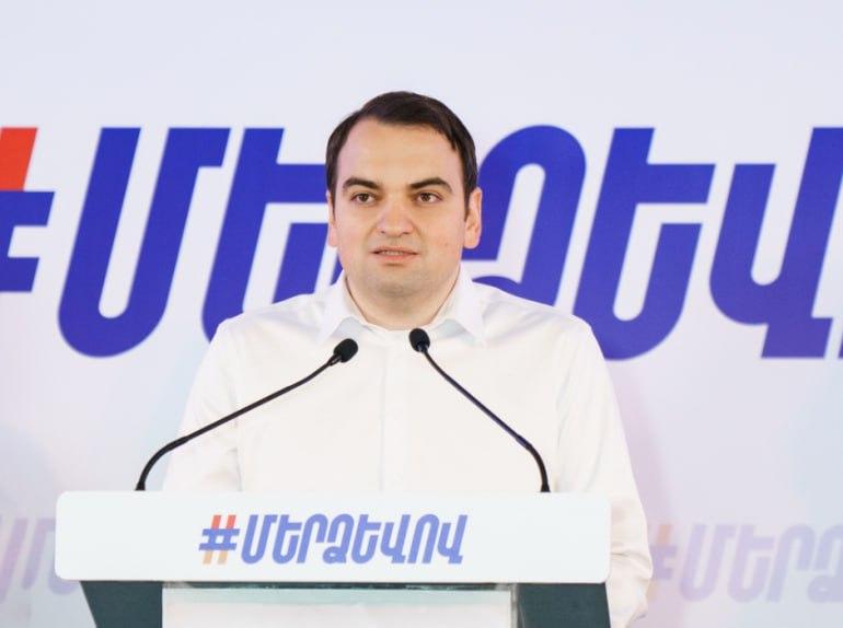 Դուք այսքան ժամանակ կռվում եք դեռ միայն Սամվել Կարապետյանի նկարի հետ