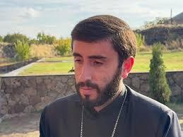 Կարգալույծ քահանան «բանակ» է հավաքում. «Իրավունք»
