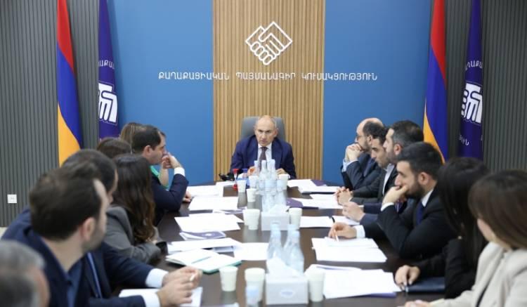 ՔՊ-ականները հասկանում են՝ Էջմիածնի ընտրությունները մռայլ մտորումների տեղիք են տալիս․ «Իրավունք»