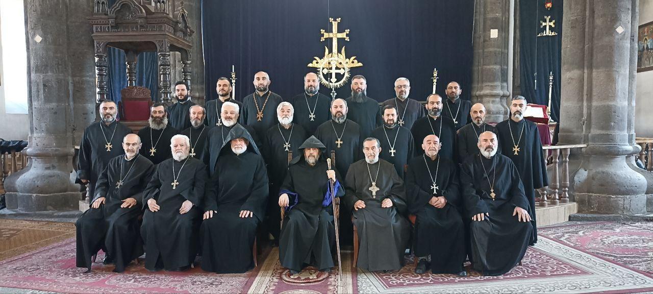 Շիրակի թեմի հոգևորականաց հայտարարությունը