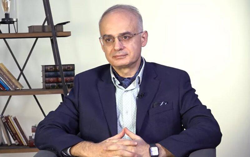Գերագույն գլխավոր տգետը չգիտի անգամ, որ Եկեղեցին հիմնադրել են Թադեոս և Բարդուղիմեոս առաքյալները