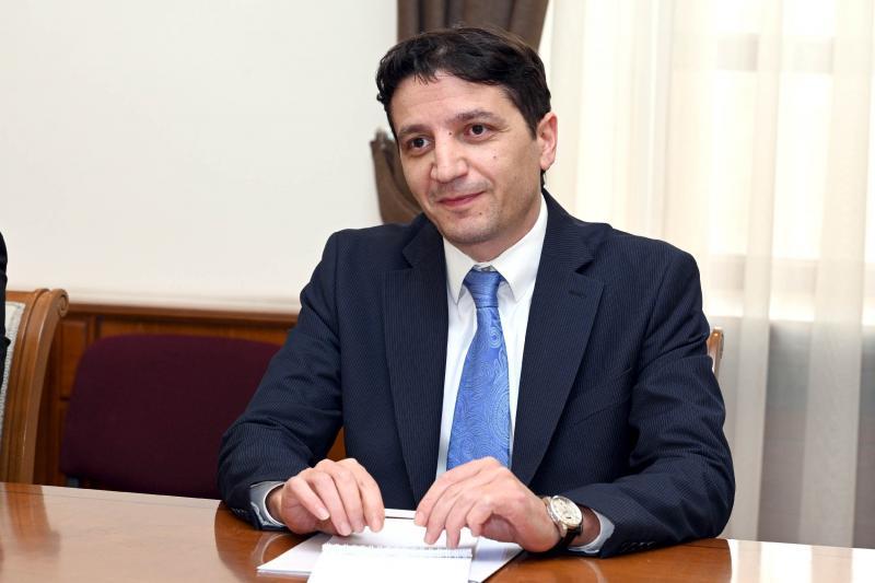 Ֆինանսների նախարարությունում ֆինանսիստ ու գնումների մասնագետ չկա. «Ժողովուրդ»