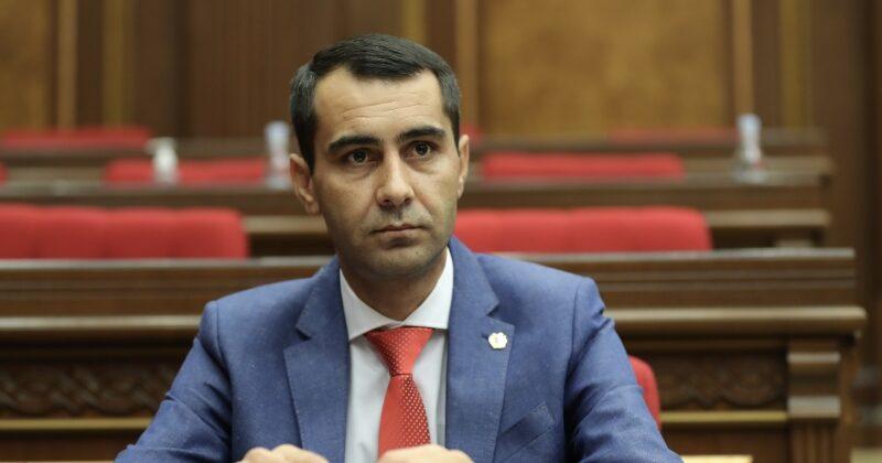 Ձորաղբյուրում շքեղ առանձնատուն է կառուցում․ «Հրապարակ»