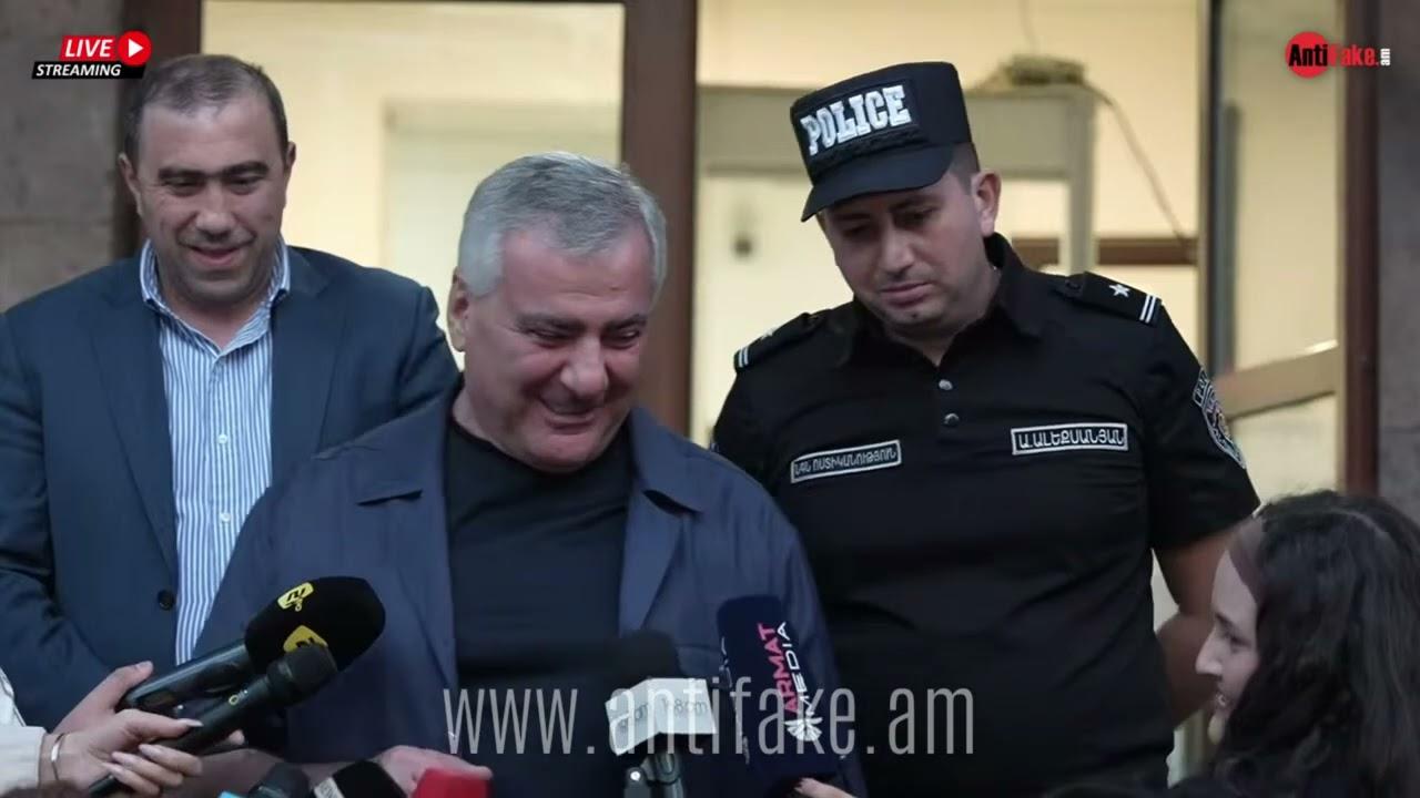 Ուրախ ավտոբուսը փոխարինելու ենք ուրախ կոմբայնով, որ քշեն Ադրբեջան․ Սամվել Կարապետյանի ճեպազրույցը